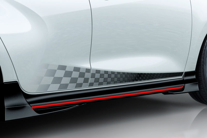 GR サイドデカール：3万円（税別）