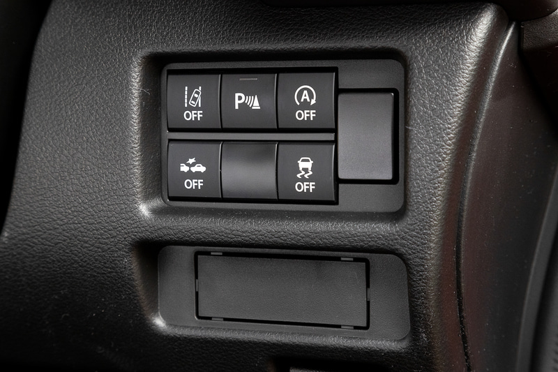 ステアリングコラム右側のスイッチ群