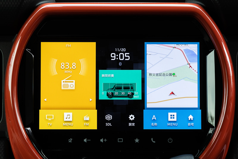 スズキ車発となる9インチスマートフォン連携メモリーナビゲーションをオプション設定