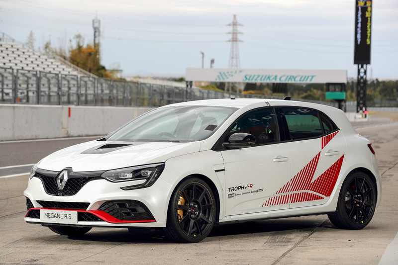 鈴鹿サーキットでタイムアタックを行なった「メガーヌ R.S. トロフィー R」