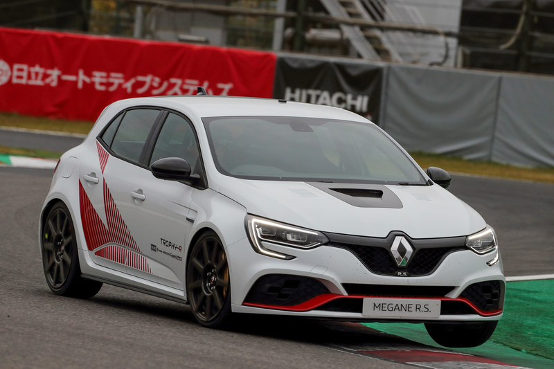 メガーヌ R.S. トロフィー R