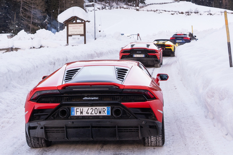 “ファイティングブル（暴れ牛）”による雪のアルプス越えのレポートは関連記事で