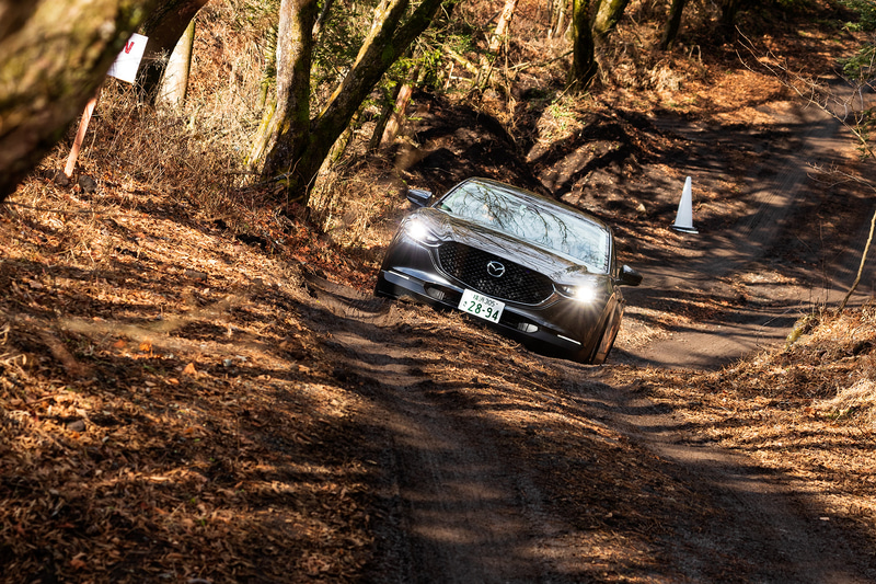 CX-30ではオンロード/オフロードで性能を体感