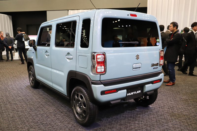 ハイブリッド G、ハイブリッド G ターボは15インチスチールホイールを装着