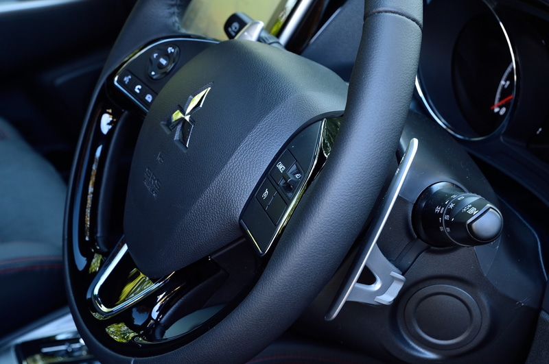 パドルシフトは全車標準装備