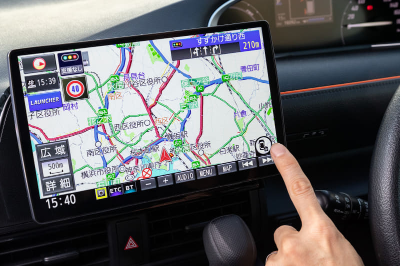 画面右下のアイコンをワンタップすると後方カメラに瞬時に切り替わる