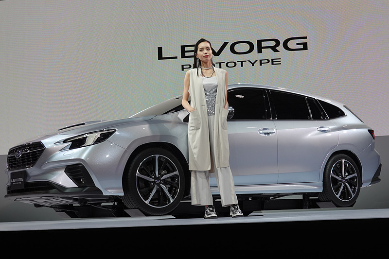 東京モーターショー 2019で世界初公開されたスバル「レヴォーグ プロトタイプ」