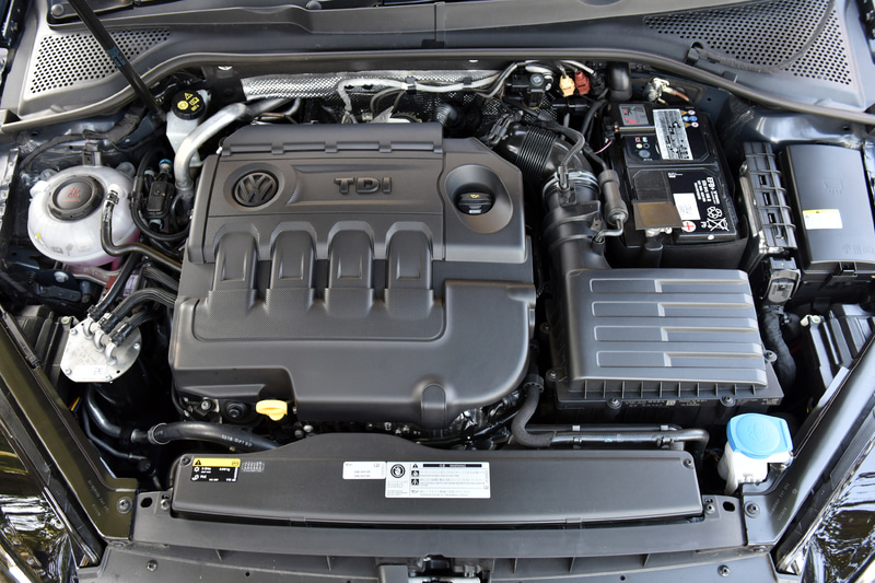 パワートレーンは最高出力110kW（150PS）/3500-4000rpm、最大トルク340Nm（34.7kgfm）/1750-3000rpmを発生する直列4気筒DOHC 2.0リッターディーセルターボ「DFG」型エンジンと、7速DSG（デュアルクラッチトランスミッション）の組み合わせ