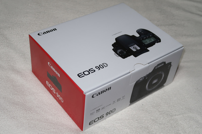「EOS 90D」がやってきました