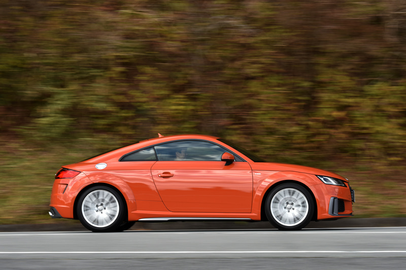 クーペとロードスターで走りのキャラクターを差別化