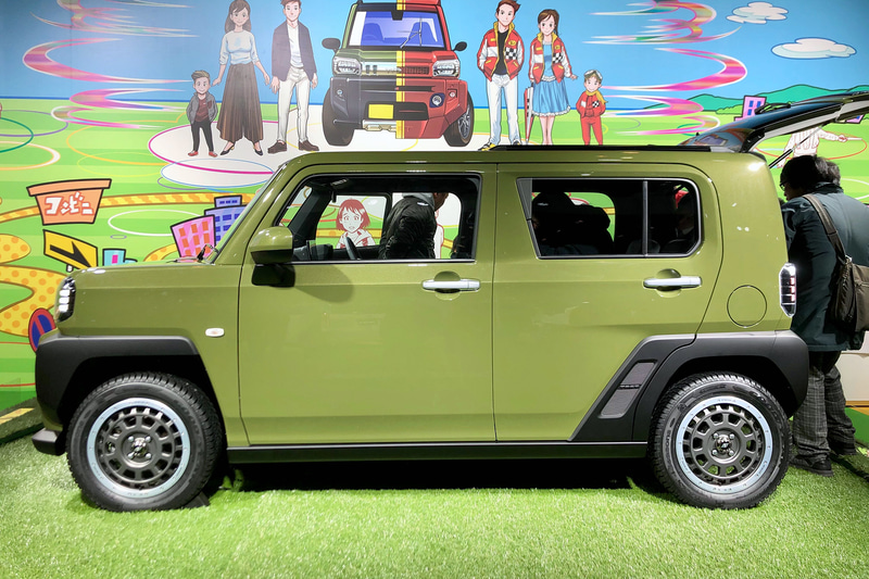 TAFT コンセプトのボディサイズは3395×1475×1630mm（全長×全幅×全高）。グッドイヤーのオールシーズンタイヤ「Vector 4Seasons」を装着