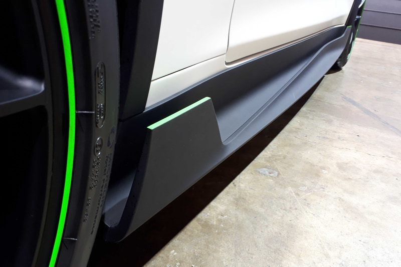 サイドシルスポイラー