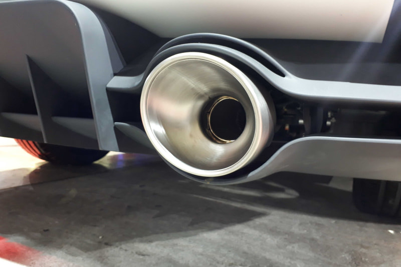 テールパイプフィニッシャー