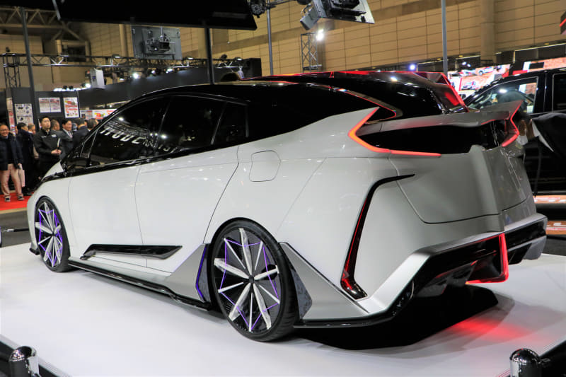 「Ambivalent “RD” PRIUS PHV CONCEPT」リアビュー