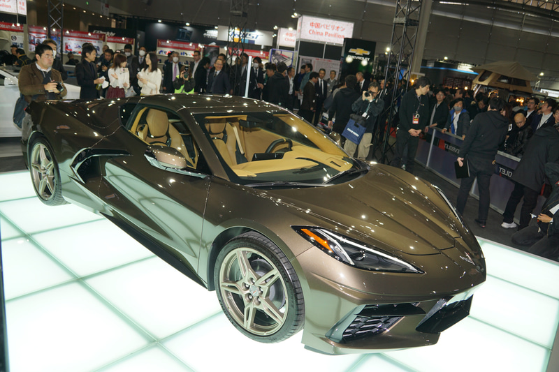 新型「シボレー コルベット」（左ハンドルの米国仕様）