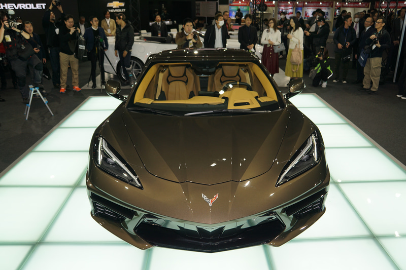 新型「シボレー コルベット」（左ハンドルの米国仕様）
