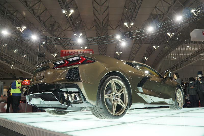 新型「シボレー コルベット」（左ハンドルの米国仕様）