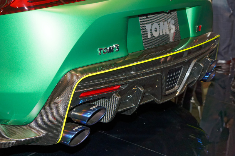 エキゾーストやリアフェンダーも専用品に