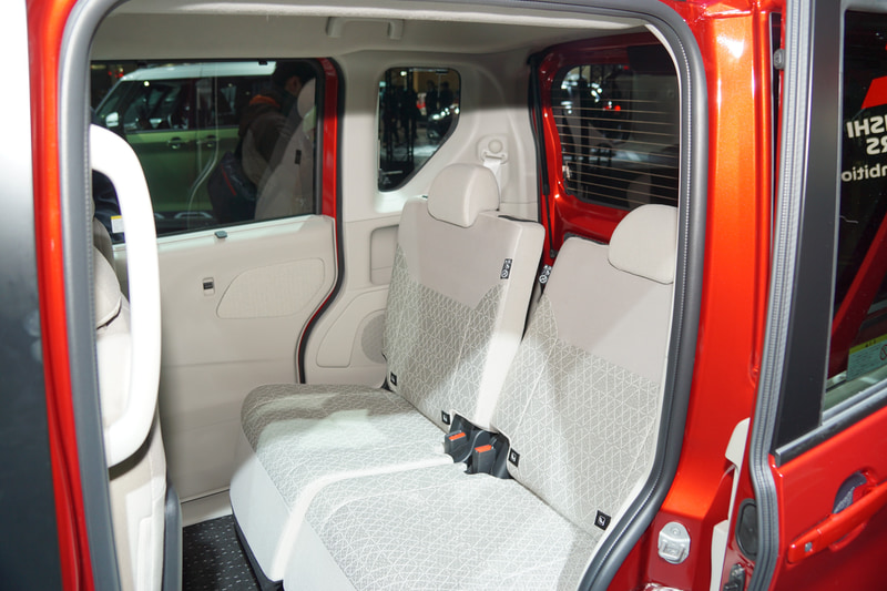 新型eKスペース