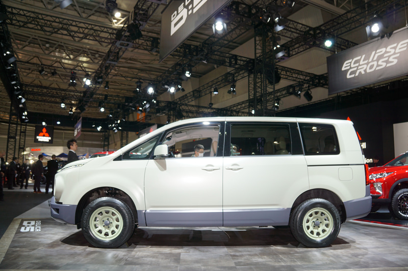 デリカD：5 eye・キュート produced by テリー伊藤