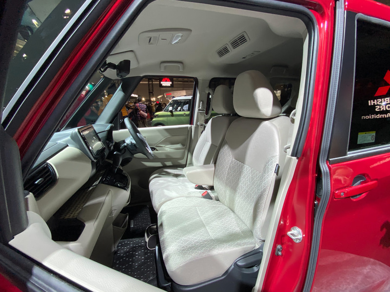 新型eKスペース