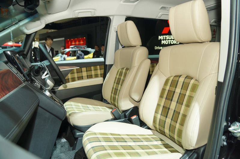 デリカD：5 eye・キュート produced by テリー伊藤