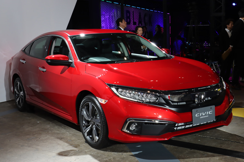 「シビック セダン」（一部改良モデル）