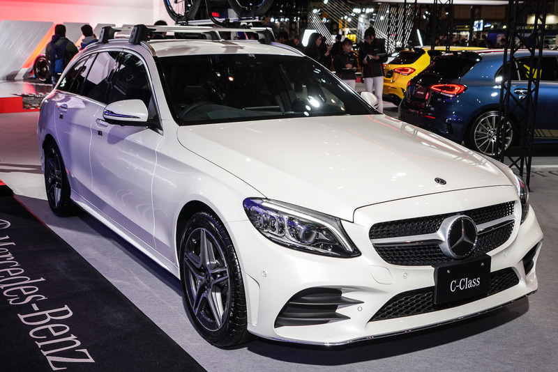 「C 220 d ステーションワゴン ローレウスエディション」