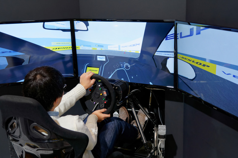 必ずしもVEURO VE304そのものの挙動を再現しているわけではないとのことだが、摩耗後のウェット路面でも安全に走れるVEURO VE304の性能の一端を体感できる