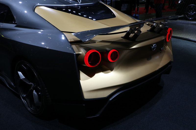 タイヤは前後ともミシュラン パイロットスポーツ4。サイズは285/30ZR21を履く