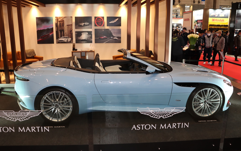 DBS スーパーレッジェーラ ヴォランテのエクステリア