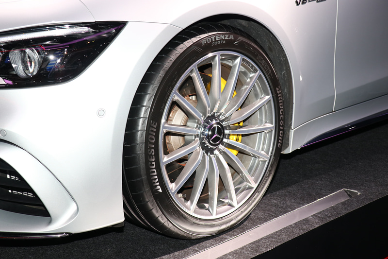 POTENZAを装着したクルマが展示された