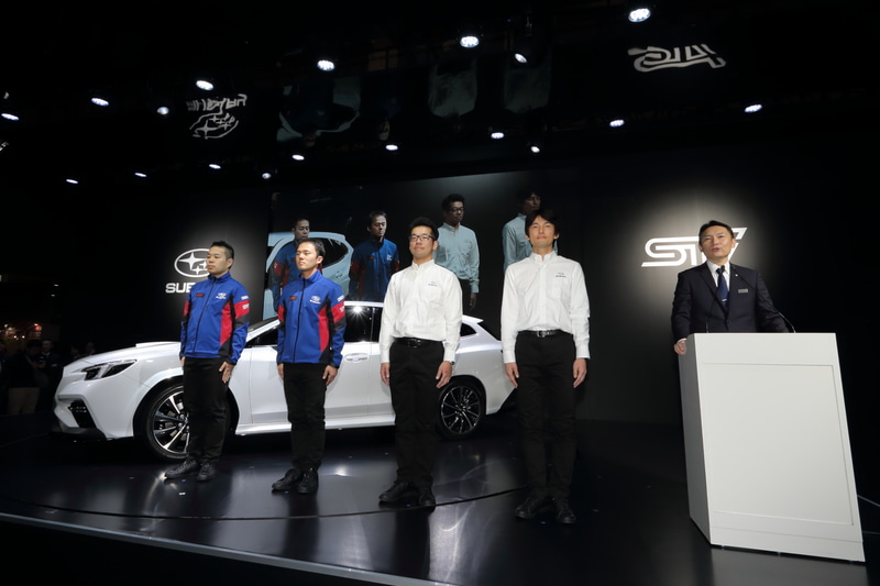 スバル、STI各々から2名、若手開発者が紹介された