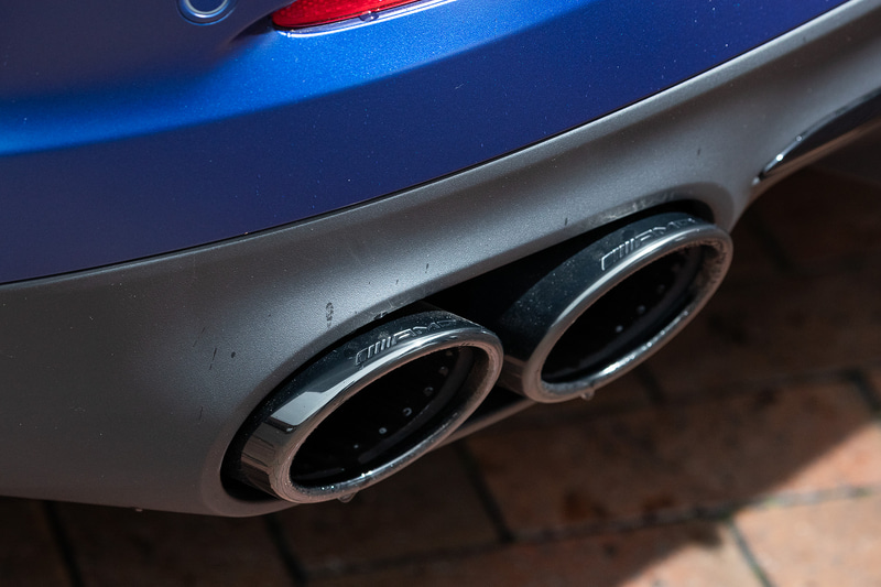 GT 53 4MATIC＋では円形の「デュアルエグゾーストエンド」を採用