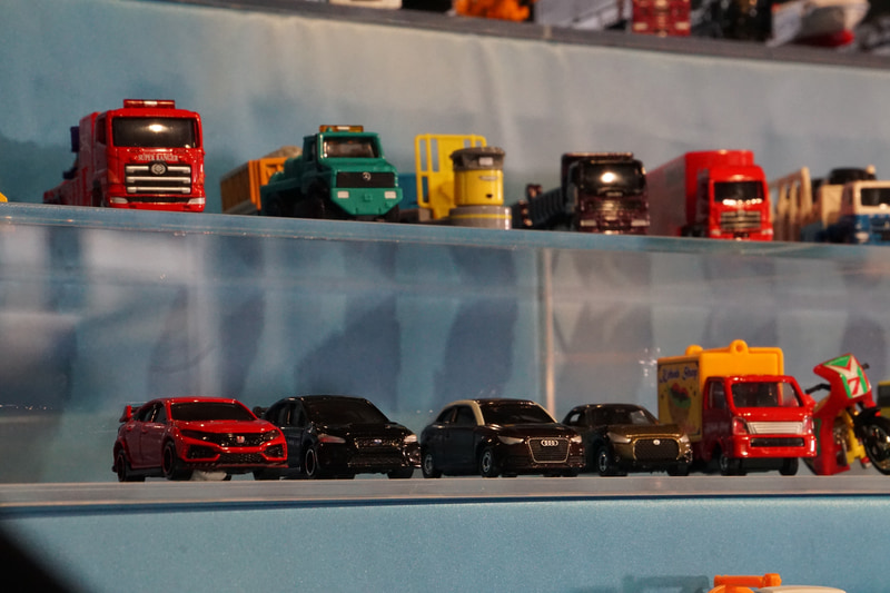 会場内に展示されたトミカ関連の製品