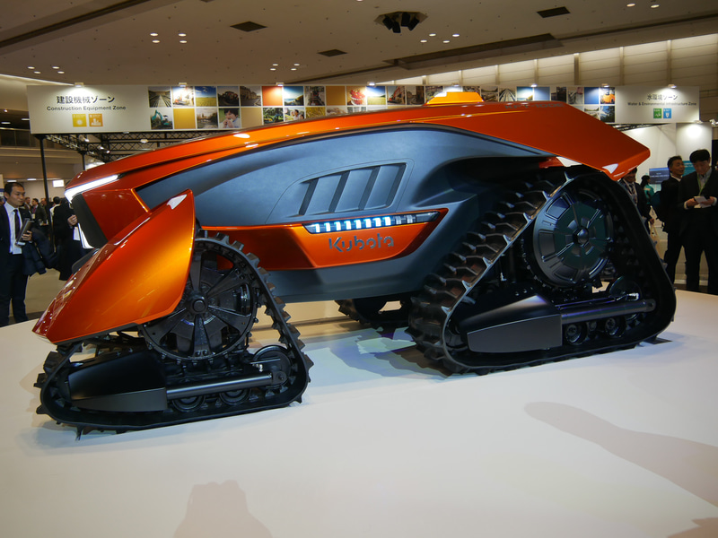 横から見たところ。人が乗車することを前提としないデザインを採用