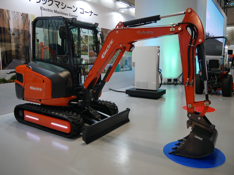 開発中の電動小型建機