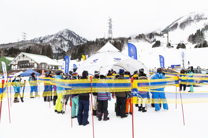 イベント開始と同時に続々と乗客が詰めかけてくる