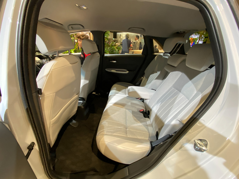 新型フィットのHOME（ホーム）