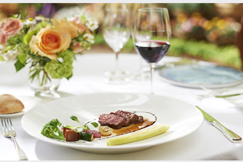 ひらまつグループのレストランで利用できるランチ券2枚を抽選で5名に