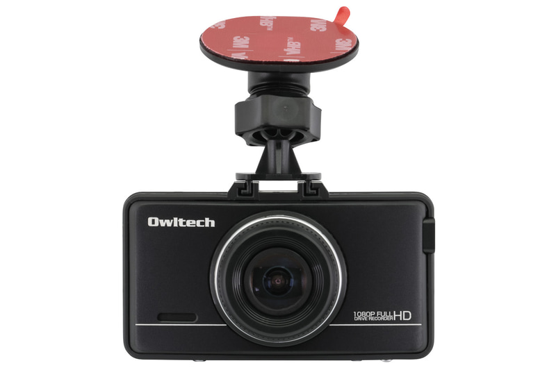 OWL-DR802G-2Cのフロントカメラ。解像度はフルHD（1920×1080）で、黒つぶれなどが起きにくいWDR（ワイドダイナミックレンジ）機能を搭載