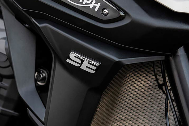 スペシャルエディションの証となるSEのエンブレム