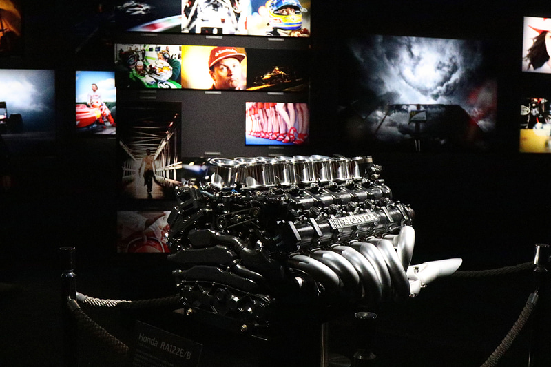 1992年にマクラーレンMP4/7に搭載されたV12エンジン「RA122E/B」に変更された