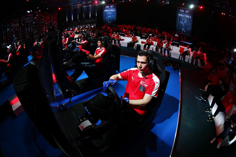 写真は2019年にモナコで開催された「ワールドファイナル」。世界各地域から最速の「グランツーリスモ」プレイヤーが参加するリアルイベント