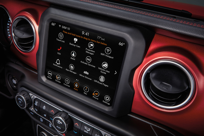 オーディオナビゲーションシステム「Uconnect」8.4インチVGAタッチパネルモニター