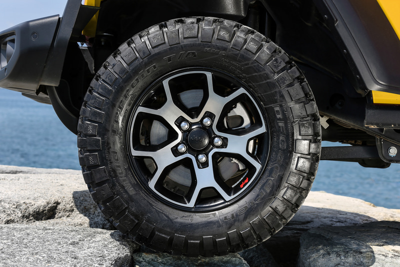 17インチアルミホイール（ルビコン専用）