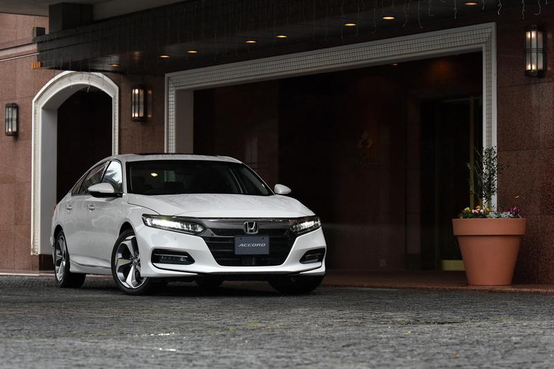 ホンダ「アコード」