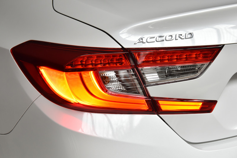 スモールランプを点灯