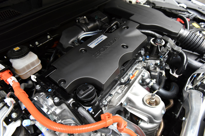 排気で冷却水を温める排熱回収システムがある