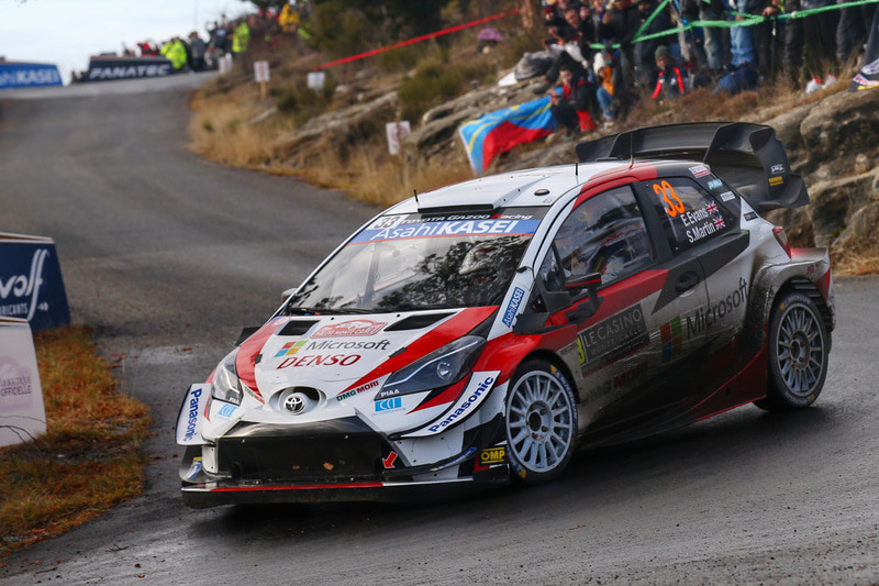 エルフィン・エバンス/スコット・マーティン組のヤリスWRC ＃33号車